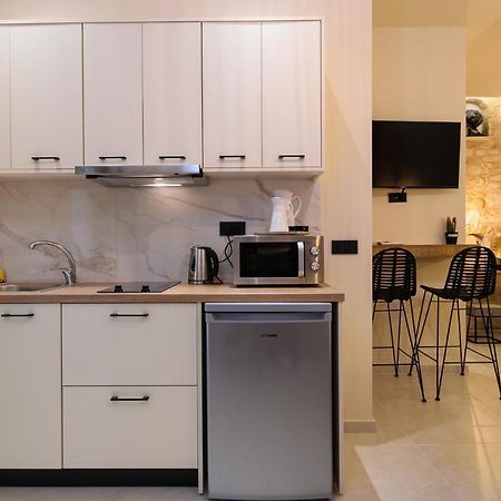 Teo Apartments เยโอริยิอูโปลิส ภายนอก รูปภาพ