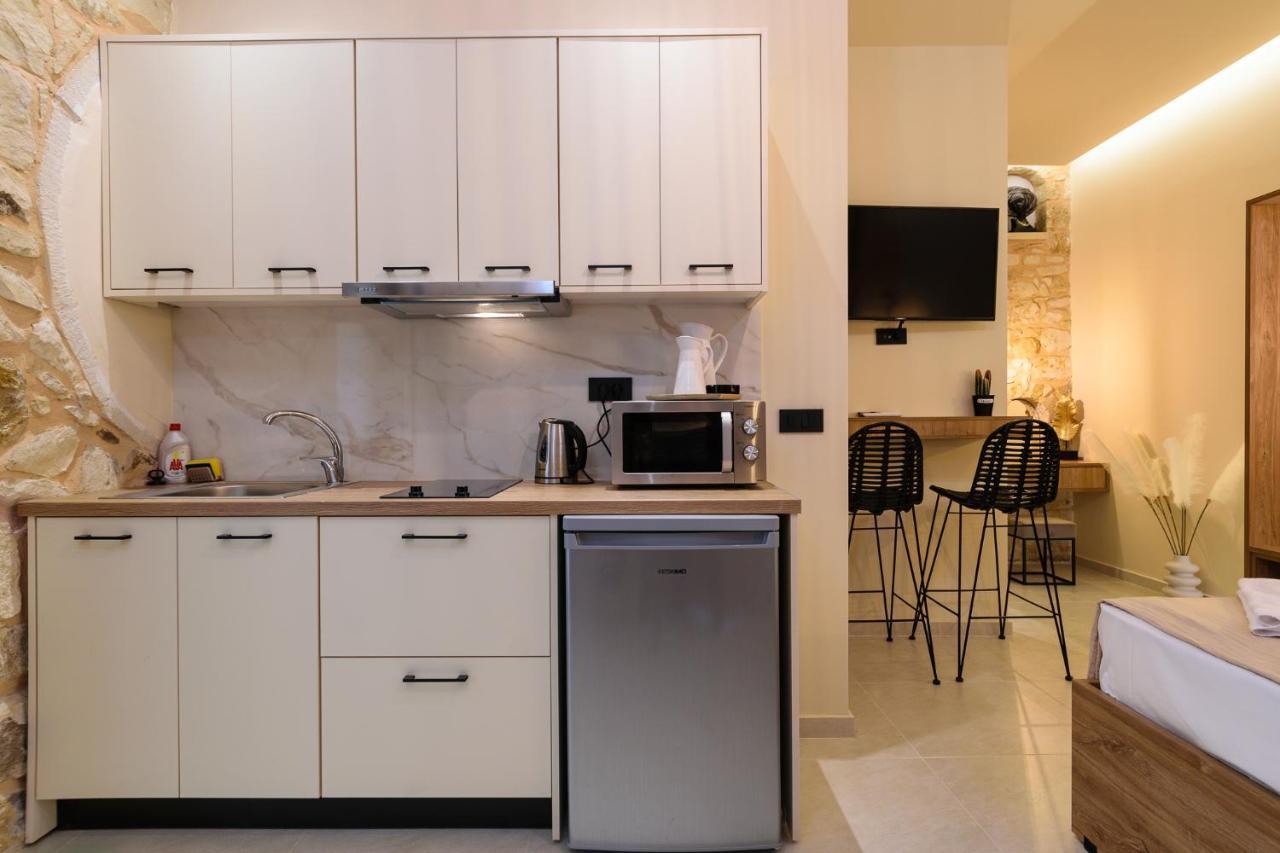 Teo Apartments เยโอริยิอูโปลิส ภายนอก รูปภาพ