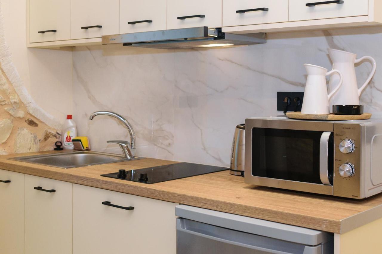 Teo Apartments เยโอริยิอูโปลิส ภายนอก รูปภาพ