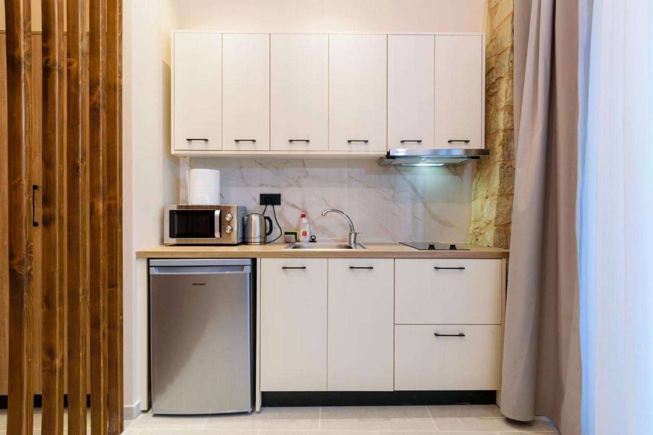 Teo Apartments เยโอริยิอูโปลิส ภายนอก รูปภาพ